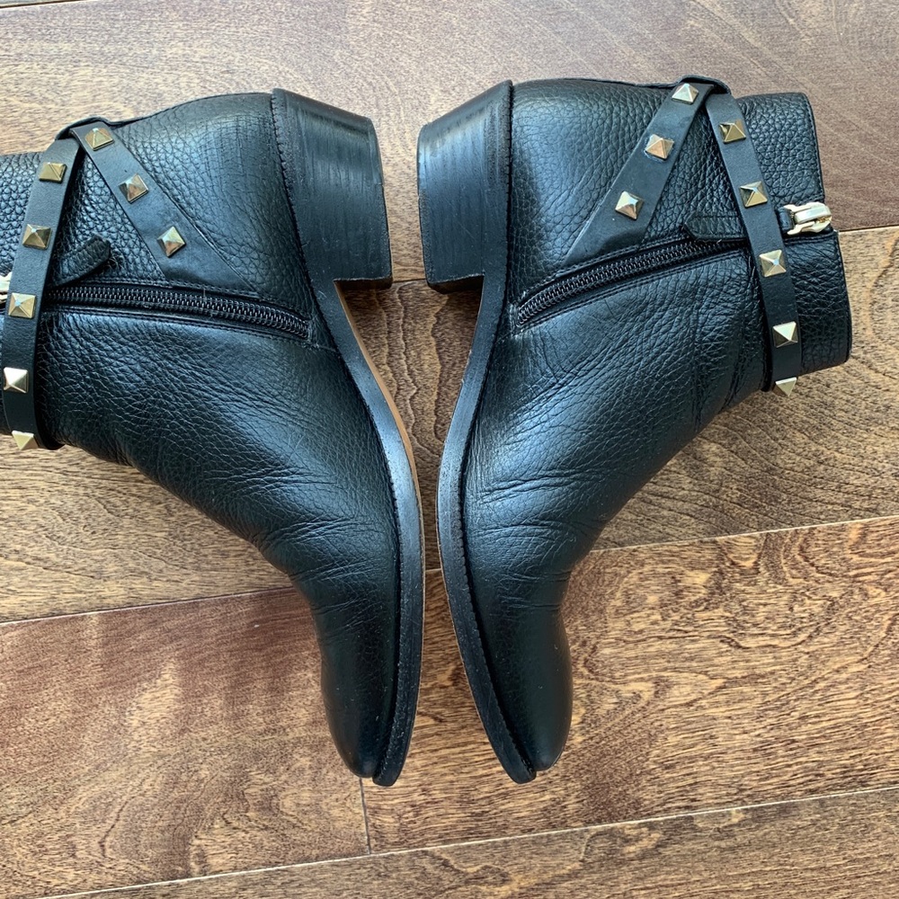 SOLD Valentino rockstud booties 38.5 - Picture 7 of 8